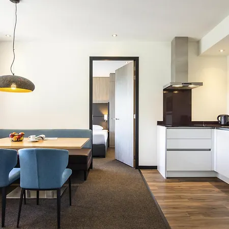 Adagio Amsterdam South Apartahotel 4*