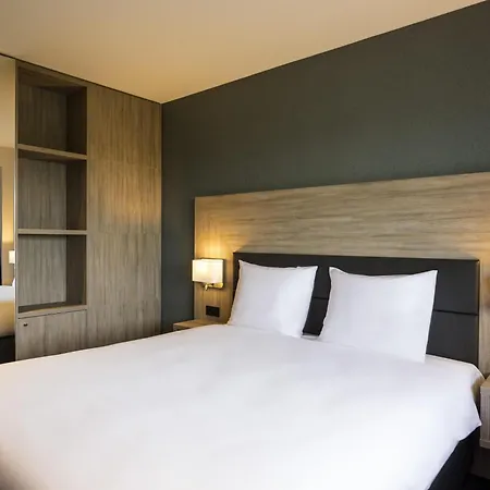 Aparthotel Adagio Amsterdam South 4*