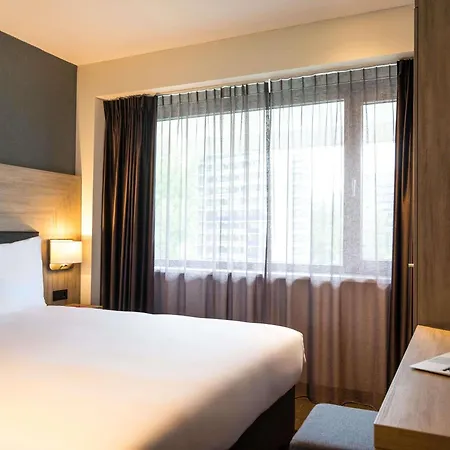 Adagio Amsterdam South 4*