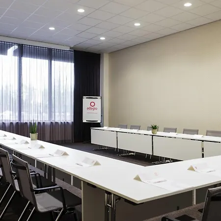 Adagio Amsterdam South Apartahotel 4*