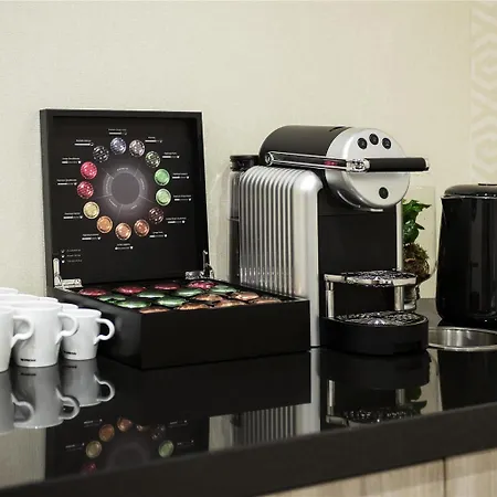 Adagio Amsterdam South 4*