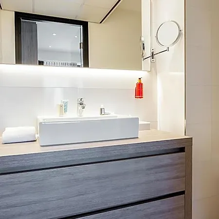 Adagio Amsterdam South 4*