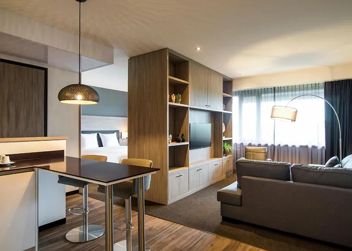 Adagio Amsterdam South 4*