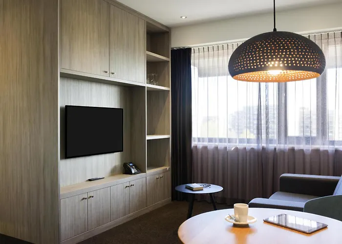 Adagio Amsterdam South 4*