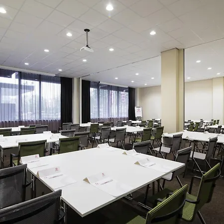 Adagio Amsterdam South 4*