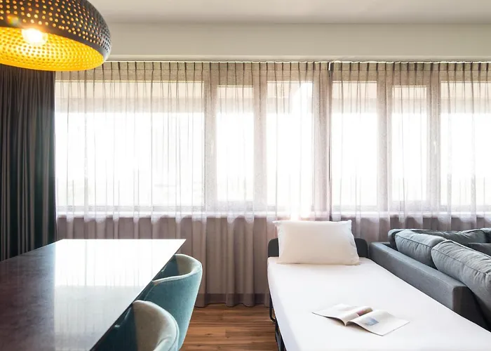 Adagio Amsterdam South Aparthotel 4*