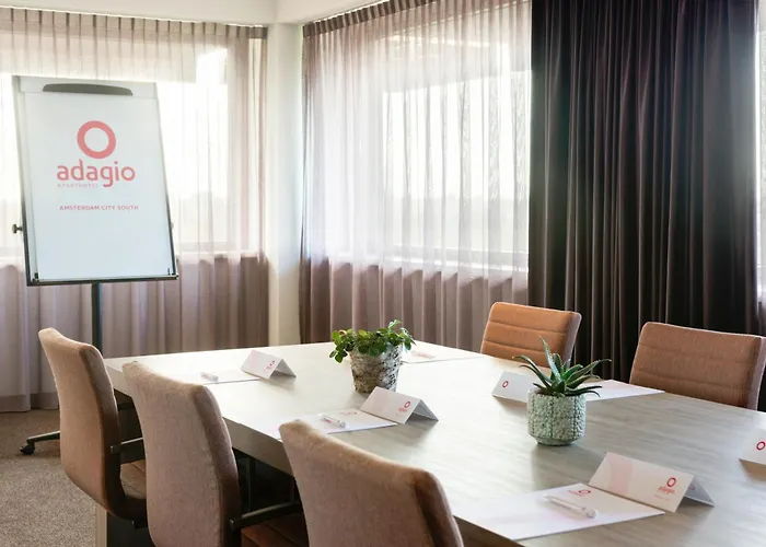 Adagio Amsterdam South 4*