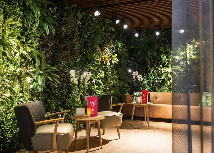 Adagio Amsterdam South 4*